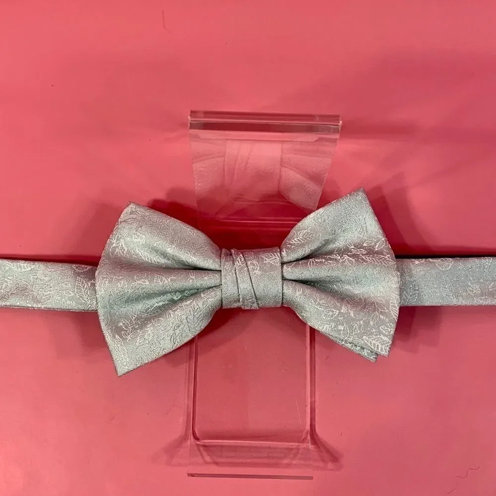 SEA-FOAM GREEN ADJUSTABLE BOW TIE by J. Ferrar NWT